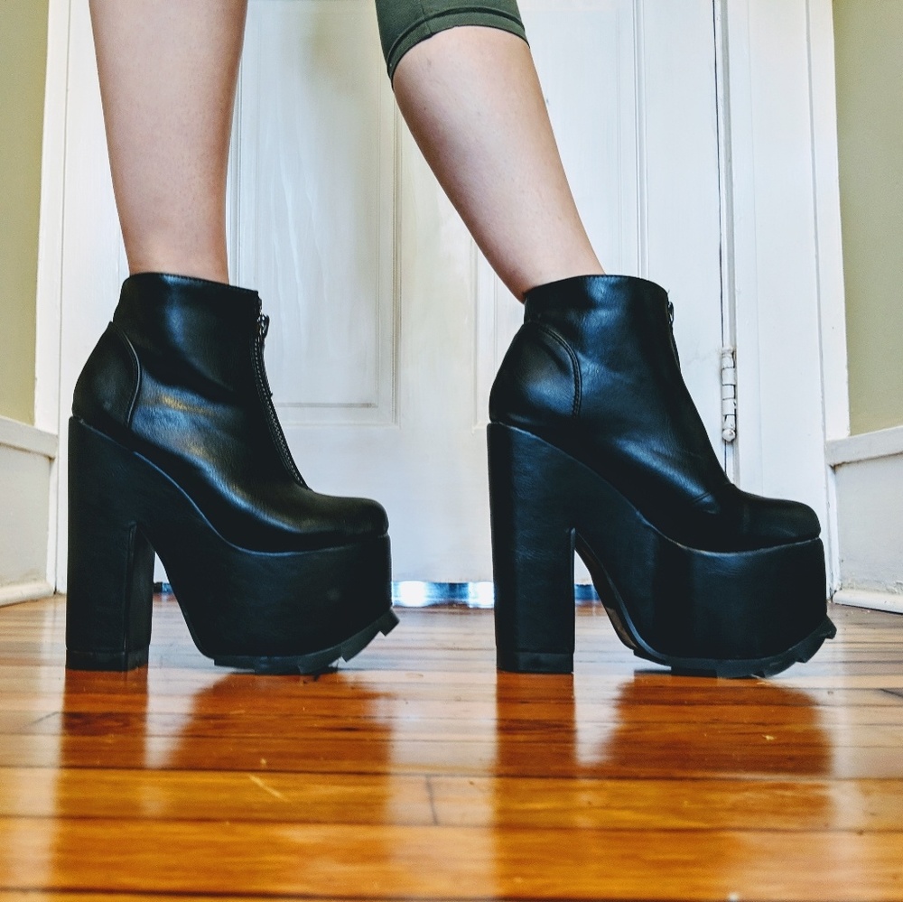 Dolls kill black platform heels